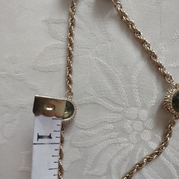 Statement long station necklace crystals round gold tone chain - Picture 3 of 9